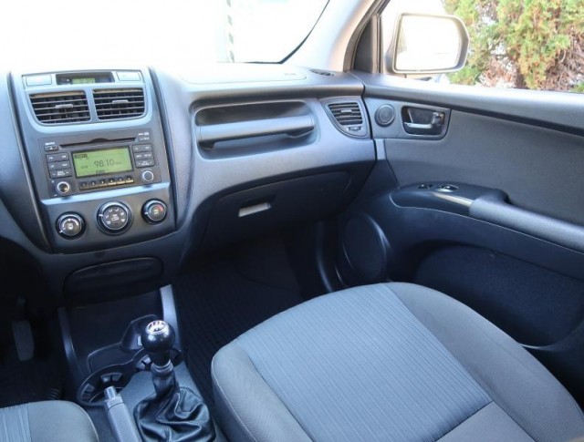 Kia Sportage  2.0 16V 