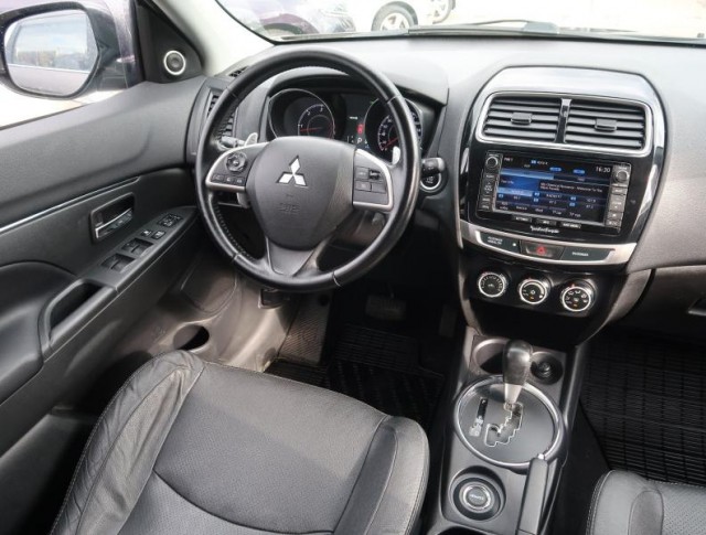 Mitsubishi ASX  2.2 DI-D 