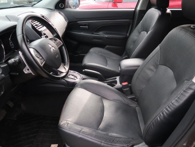 Mitsubishi ASX  2.2 DI-D 