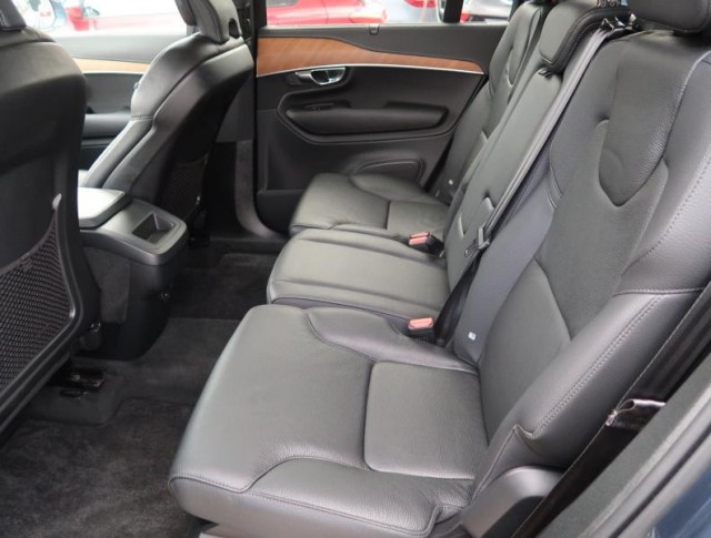Volvo XC90  B5 AWD 
