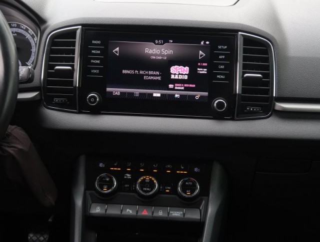 Škoda Karoq  1.5 TSI 