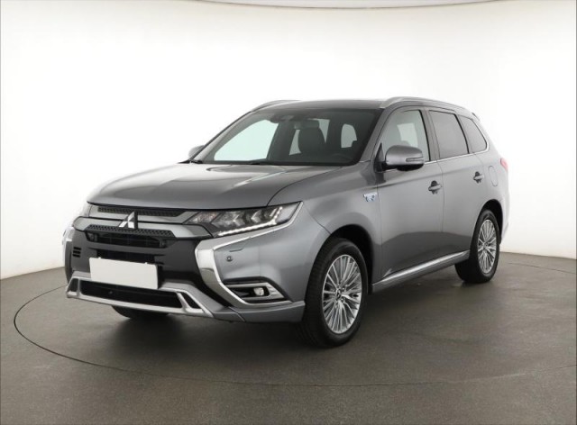 Mitsubishi Outlander  2.4 PHEV 