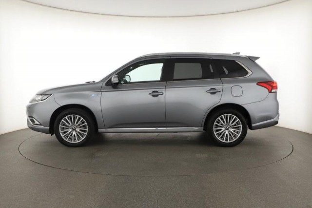 Mitsubishi Outlander  2.4 PHEV 