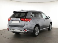 Mitsubishi Outlander  2.4 PHEV 