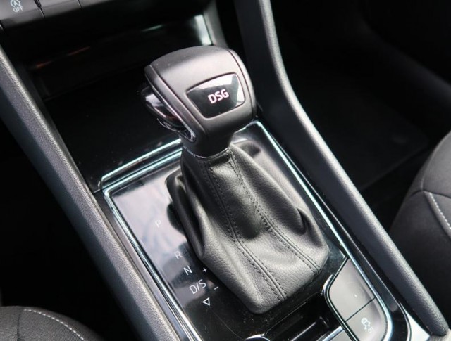 Škoda Karoq  1.5 TSI Ambition