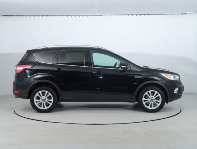Ford Kuga  1.5 EcoBoost Titanium