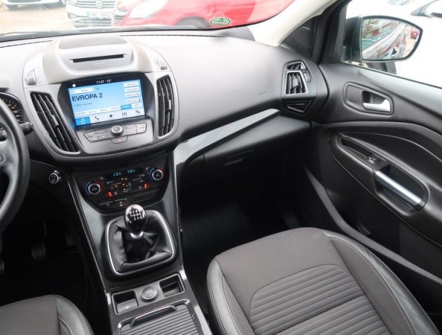 Ford Kuga  1.5 EcoBoost Titanium