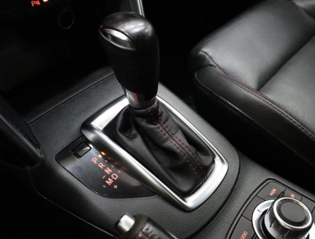 Mazda CX-5  2.2 Skyactiv-D Revolution