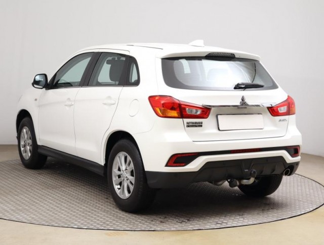Mitsubishi ASX  1.6 MIVEC 