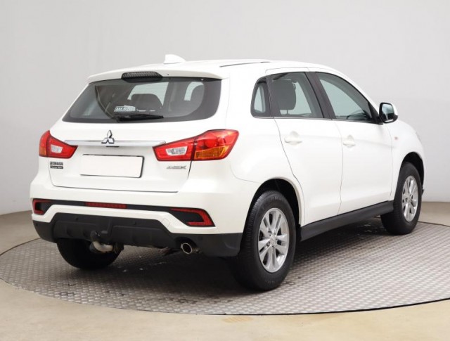 Mitsubishi ASX  1.6 MIVEC 