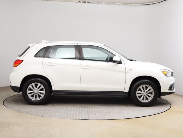 Mitsubishi ASX  1.6 MIVEC 