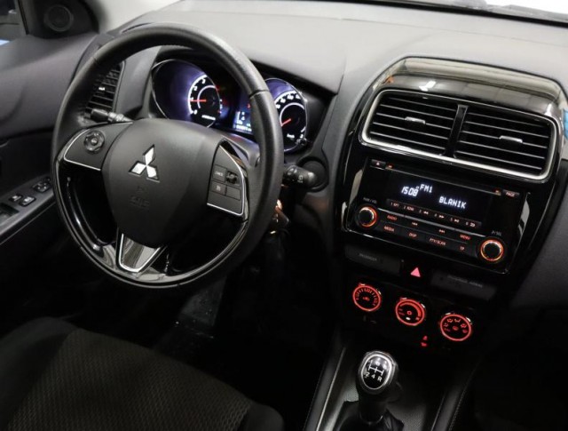 Mitsubishi ASX  1.6 MIVEC 