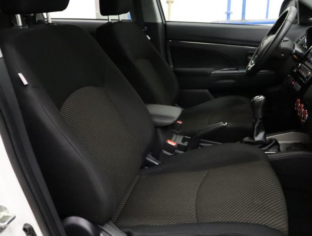 Mitsubishi ASX  1.6 MIVEC 