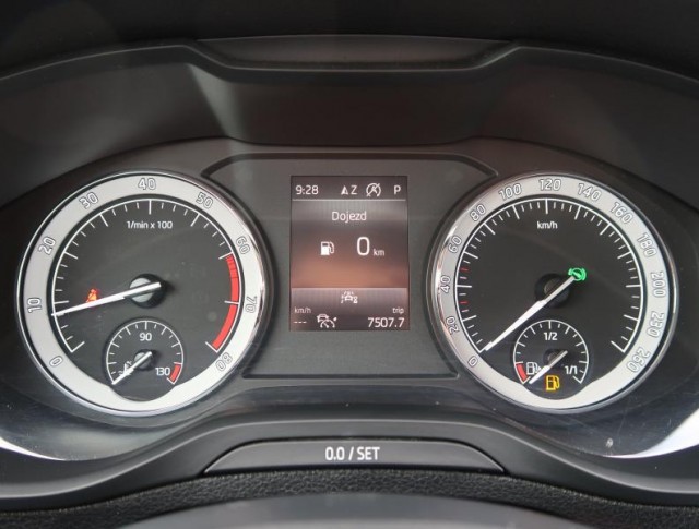 Škoda Karoq  1.5 TSI 