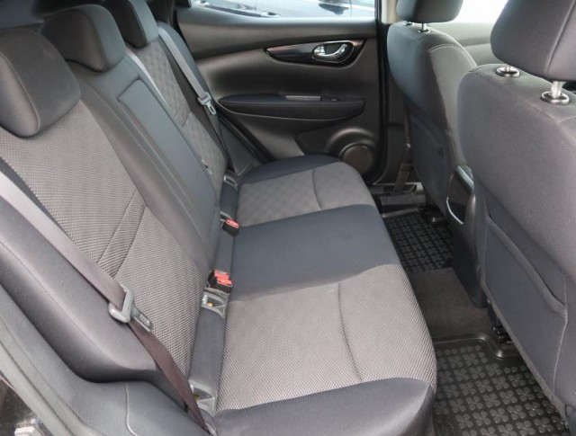 Nissan Qashqai  1.5 dCi 360