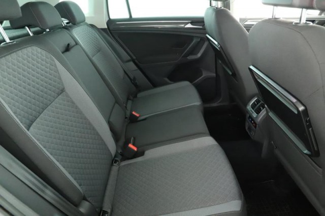 Volkswagen Tiguan  2.0 TSI 