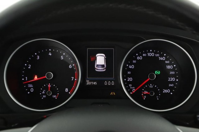 Volkswagen Tiguan  2.0 TSI 