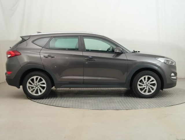 Hyundai Tucson  1.7 CRDi 