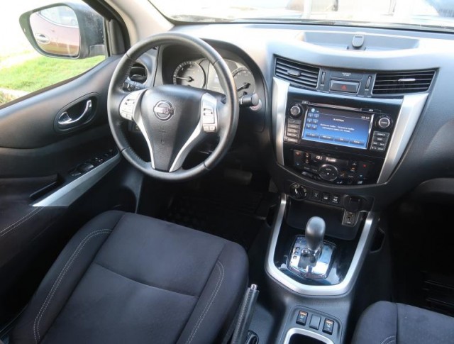 Nissan Navara  2.3 dCi 