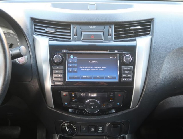 Nissan Navara  2.3 dCi 