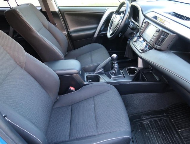 Toyota RAV 4  2.0 D-4D 