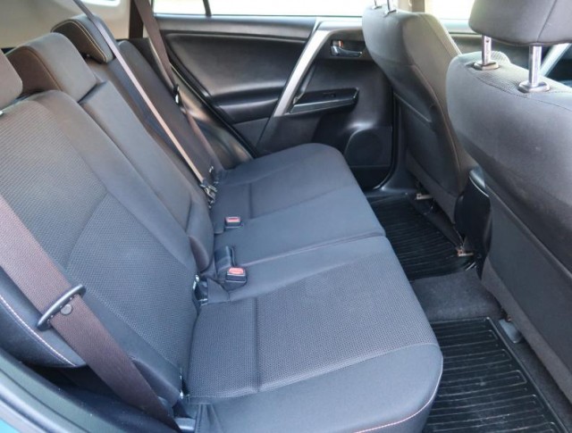 Toyota RAV 4  2.0 D-4D 