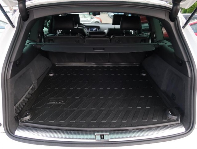Audi Q7  3.0 TDI 