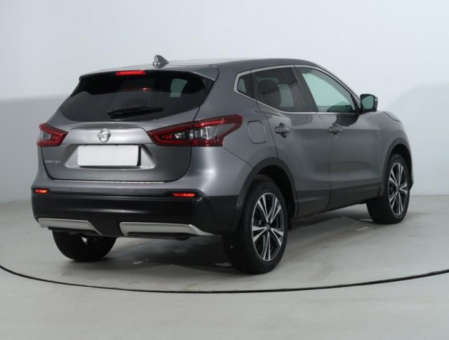 Nissan Qashqai  1.3 DIG-T 