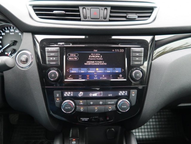 Nissan Qashqai  1.3 DIG-T 