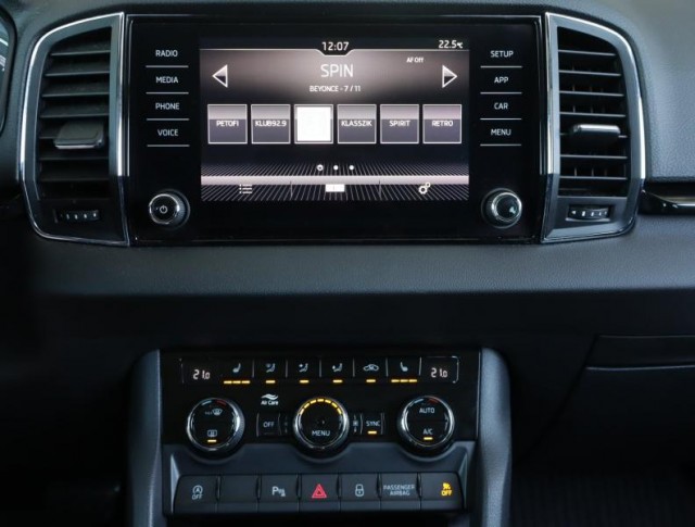 Škoda Karoq  1.5 TSI Style