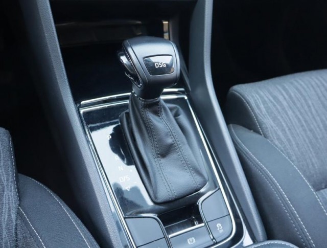 Škoda Karoq  1.5 TSI Style