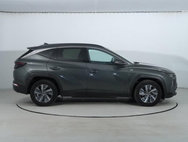 Hyundai Tucson  1.6 T-GDI 48V MHEV Smart