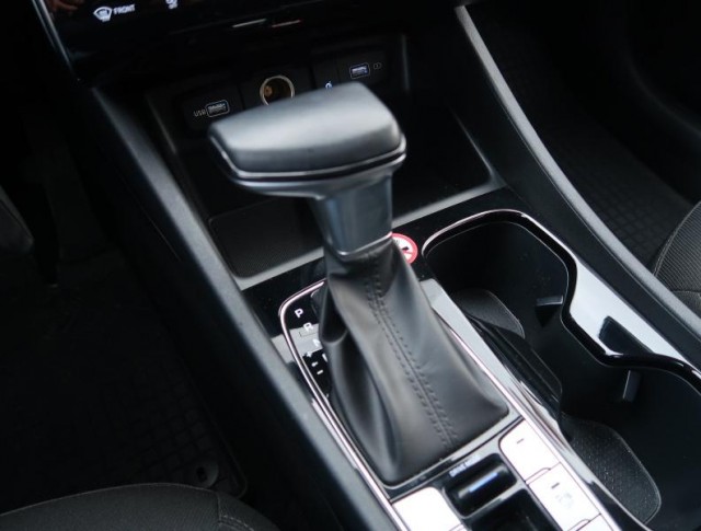 Hyundai Tucson  1.6 T-GDI 48V MHEV Smart