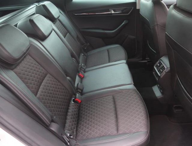 Škoda Karoq  1.5 TSI 