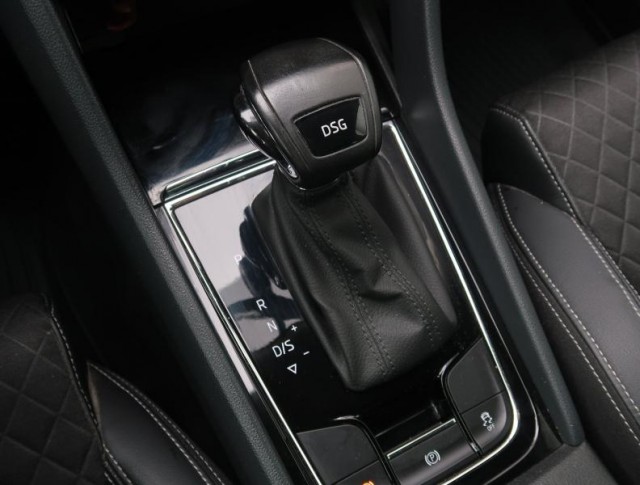 Škoda Karoq  1.5 TSI 