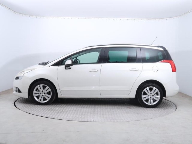 Peugeot 5008  2.0 HDI 