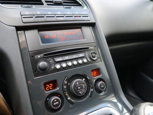 Peugeot 5008  2.0 HDI 