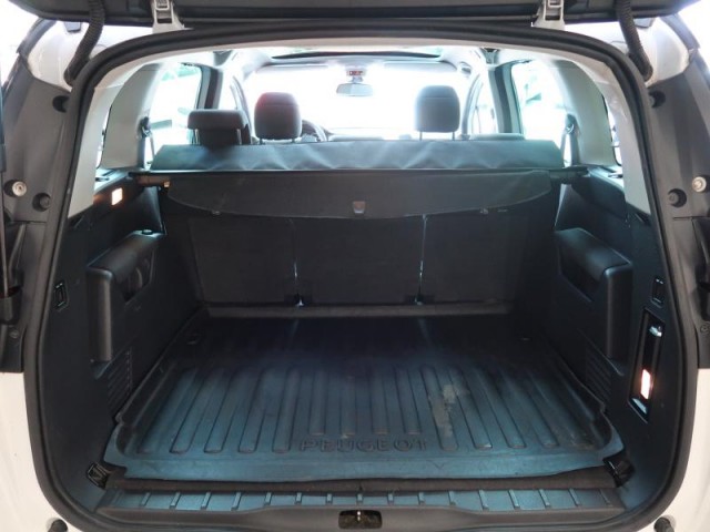 Peugeot 5008  2.0 HDI 