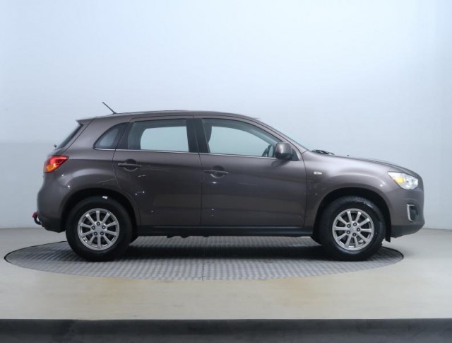 Mitsubishi ASX  1.6 MIVEC 
