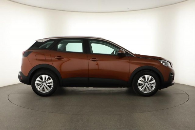 Peugeot 3008  1.2 PureTech 