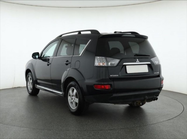 Mitsubishi Outlander  2.2 DI-D 