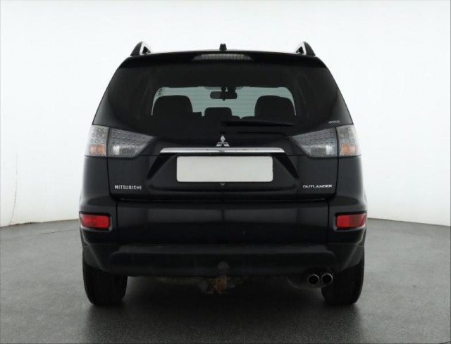 Mitsubishi Outlander  2.2 DI-D 