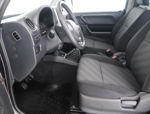 Suzuki Jimny  1.3 16V 