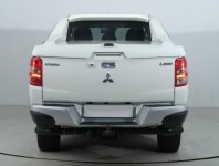 Mitsubishi L200  2.4 DI-D Intense