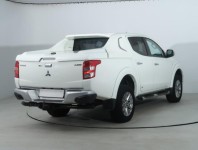 Mitsubishi L200  2.4 DI-D Intense