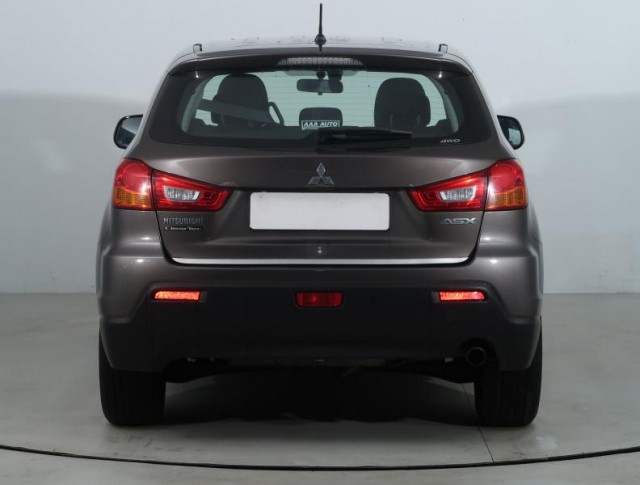 Mitsubishi ASX  1.8 DI-D MIVEC 