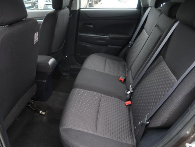 Mitsubishi ASX  1.8 DI-D MIVEC 