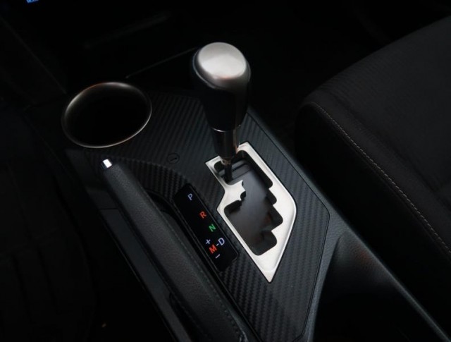 Toyota RAV 4  2.0 VVT-i 