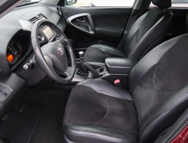 Toyota RAV 4  2.2 D-4D 