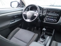 Mitsubishi Outlander  2.2 DI-D 